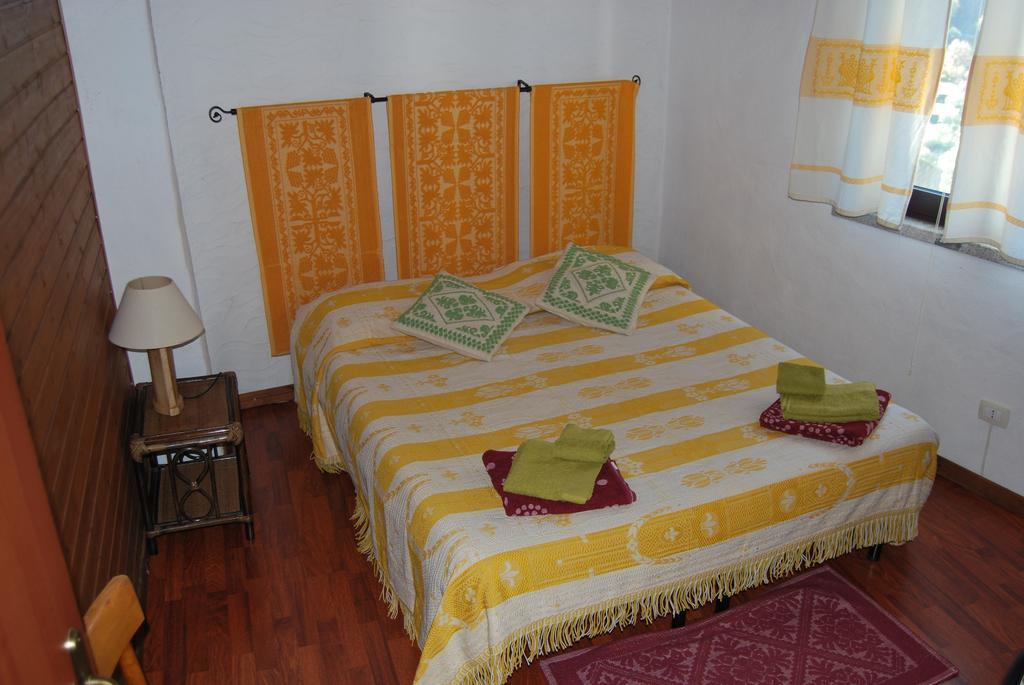 B&B Baddesalighes Bolotana Room photo